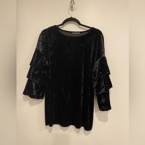 •2/$35• Kim & Cami Black Crushed Velvet Ruffle 3/4 Sleeve Blouse